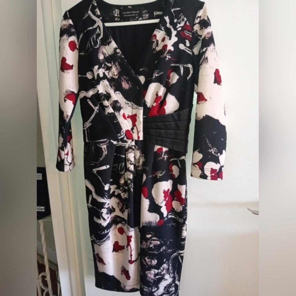 Hilton Hollis size 4 scuba knit fabric long sleeve dress